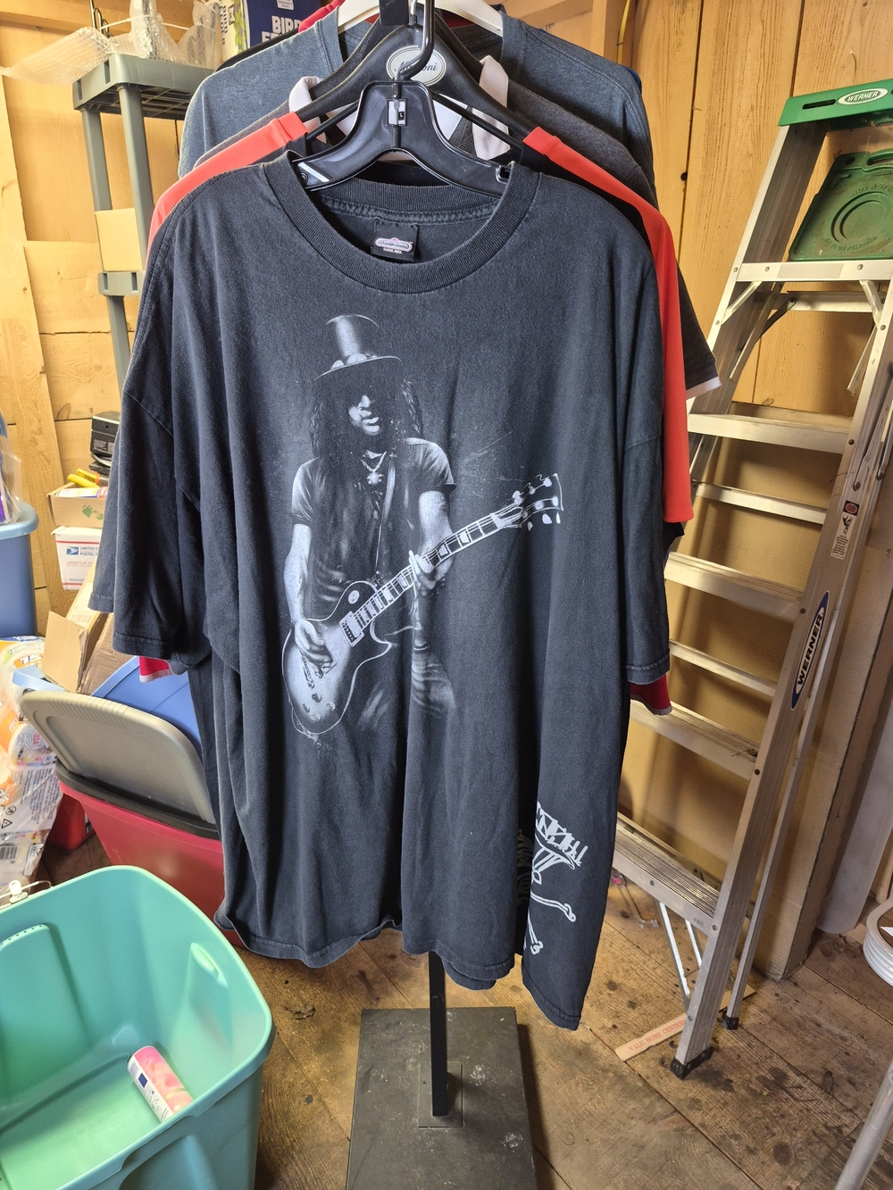 Men's Black Graphic Guitarist Tee - Band Style Bin 61